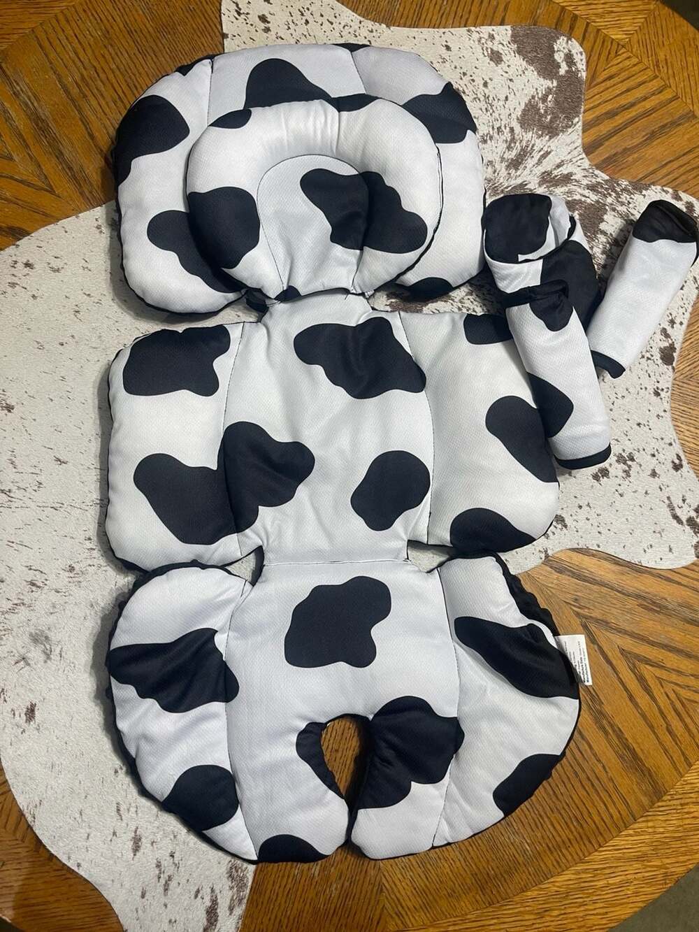 THE KENKYO Infant Car Seat Insert DXT2025 Cow Print